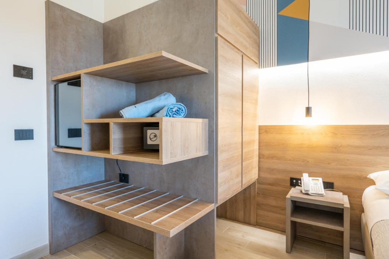 Horizon Hotel Badesi Εξωτερικό φωτογραφία