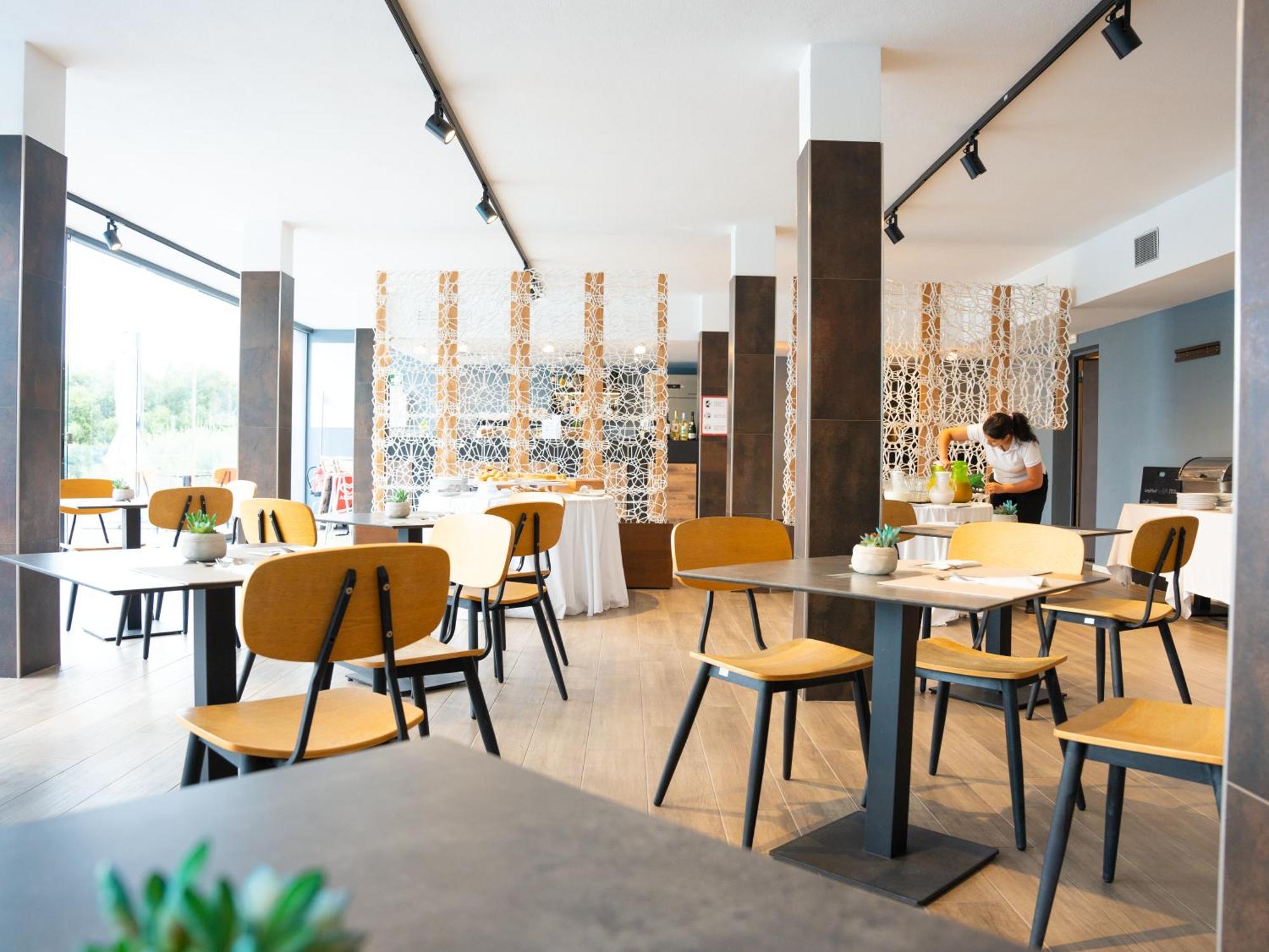Horizon Hotel Badesi Εξωτερικό φωτογραφία